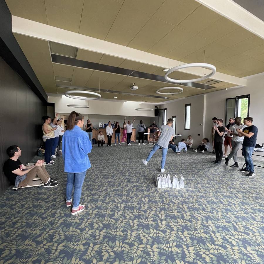 Agence_teambuilding-cf.jpg Agence_teambuilding-cf.jpg